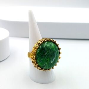 Vintage signed green and gold tone adjustable large statement ring